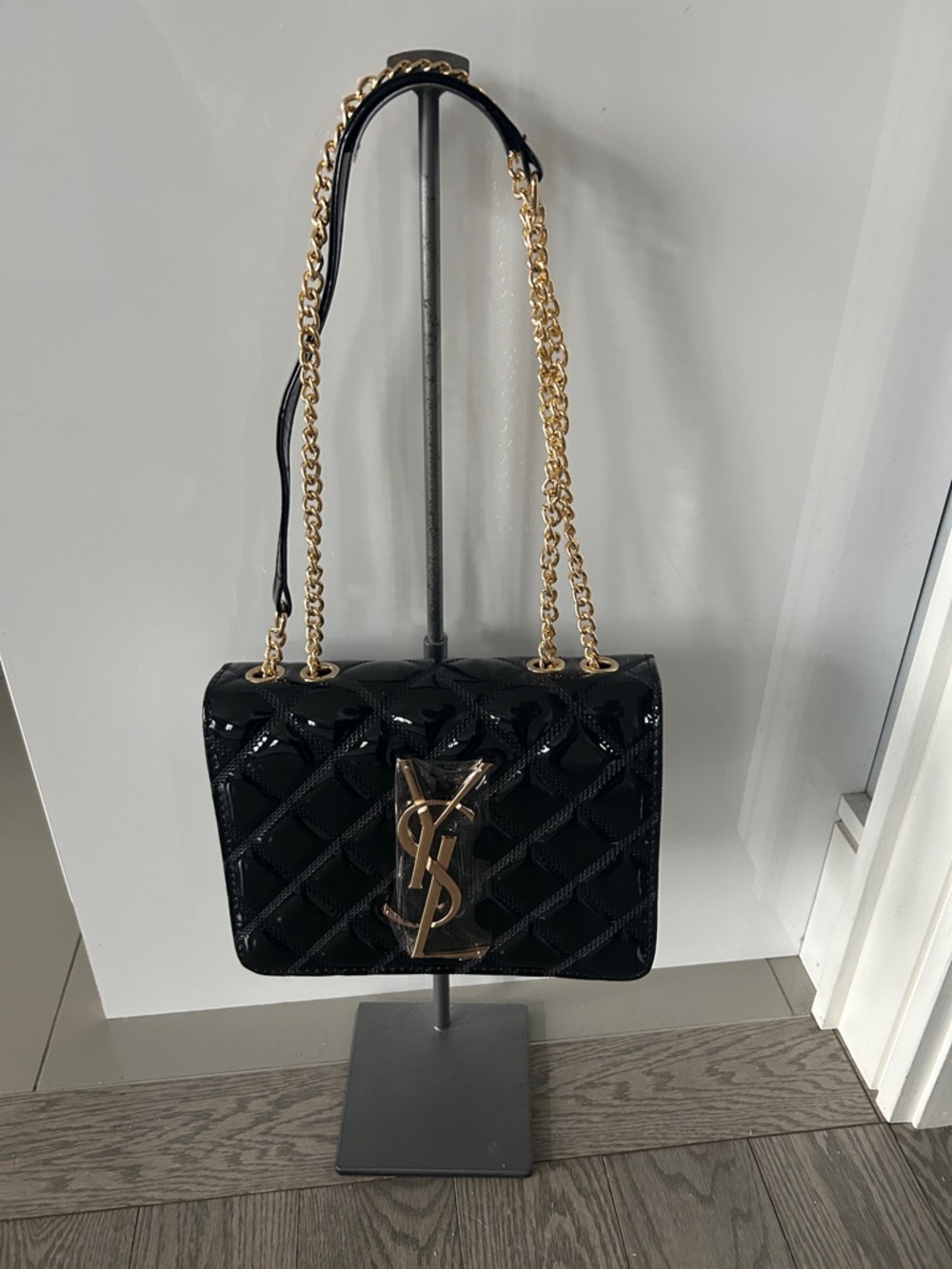 Fashion inspired shoulder black bag 🍀🩷🍀